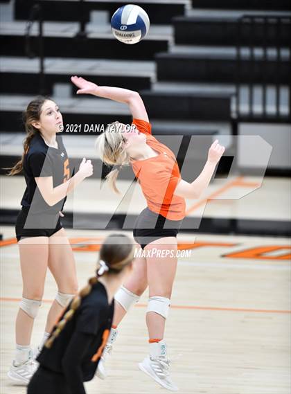 Thumbnail 3 in Krum @ Springtown photogallery.