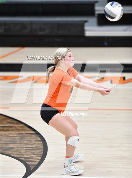 Thumbnail 3 in Krum @ Springtown photogallery.