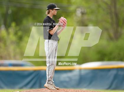 Thumbnail 3 in Bishop Grimes vs Henninger photogallery.