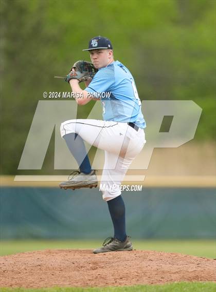 Thumbnail 2 in Bishop Grimes vs Henninger photogallery.