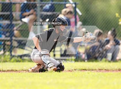 Thumbnail 3 in Bishop Grimes vs Henninger photogallery.