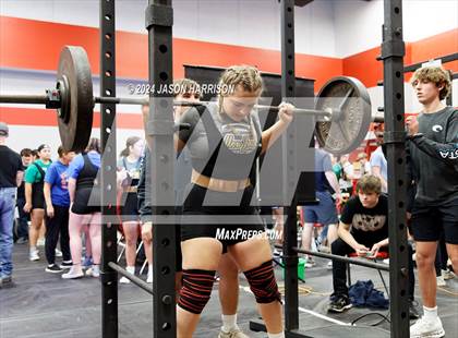 Thumbnail 3 in Muenster High Meet photogallery.