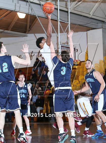 Thumbnail 2 in Suffern vs Mt. Vernon (Section 1 Class AA Quarterfinal) photogallery.