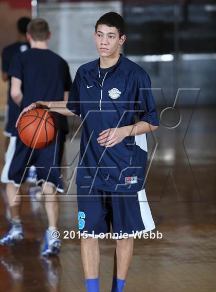 Thumbnail 3 in Suffern vs Mt. Vernon (Section 1 Class AA Quarterfinal) photogallery.