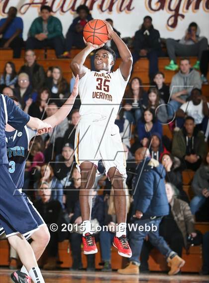 Thumbnail 1 in Suffern vs Mt. Vernon (Section 1 Class AA Quarterfinal) photogallery.
