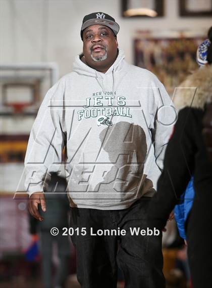 Thumbnail 3 in Suffern vs Mt. Vernon (Section 1 Class AA Quarterfinal) photogallery.