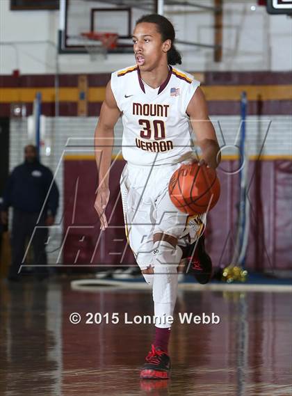 Thumbnail 3 in Suffern vs Mt. Vernon (Section 1 Class AA Quarterfinal) photogallery.