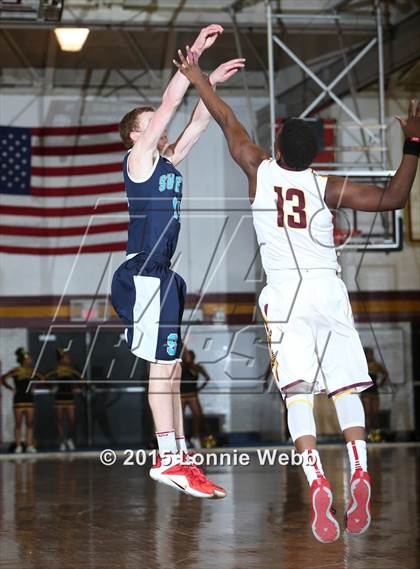 Thumbnail 3 in Suffern vs Mt. Vernon (Section 1 Class AA Quarterfinal) photogallery.