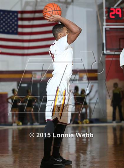 Thumbnail 2 in Suffern vs Mt. Vernon (Section 1 Class AA Quarterfinal) photogallery.