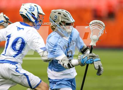 Thumbnail 2 in Dawson School vs. Valor Christian (CHSAA 4A Final) photogallery.