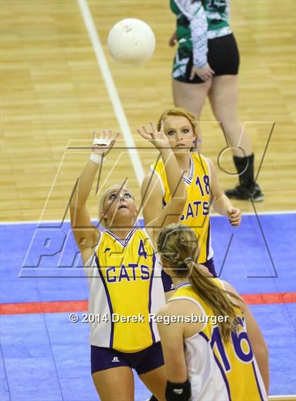 Thumbnail 1 in Weldon Valley vs Kit Carson (CHSAA 1A Playoff) photogallery.