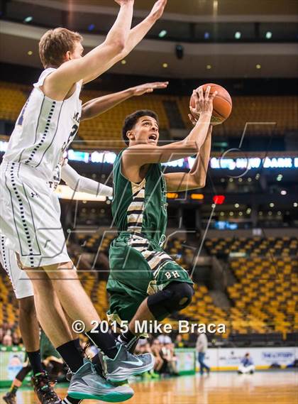 Thumbnail 3 in Bishop Hendricken @ Malden Catholic (Good Sports TD Garden Invitational) photogallery.