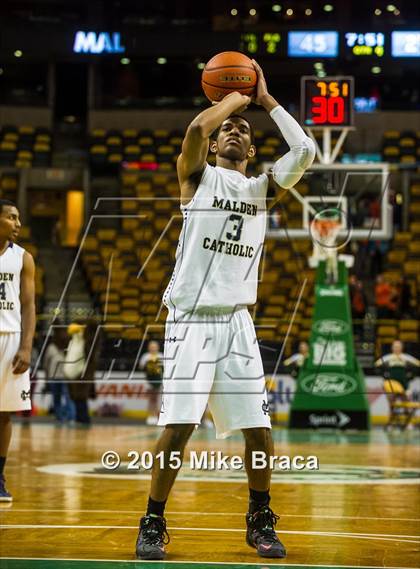 Thumbnail 3 in Bishop Hendricken @ Malden Catholic (Good Sports TD Garden Invitational) photogallery.