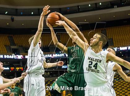 Thumbnail 3 in Bishop Hendricken @ Malden Catholic (Good Sports TD Garden Invitational) photogallery.
