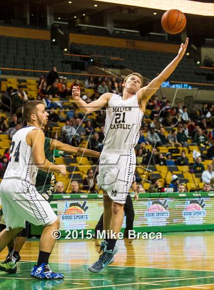 Thumbnail 3 in Bishop Hendricken @ Malden Catholic (Good Sports TD Garden Invitational) photogallery.