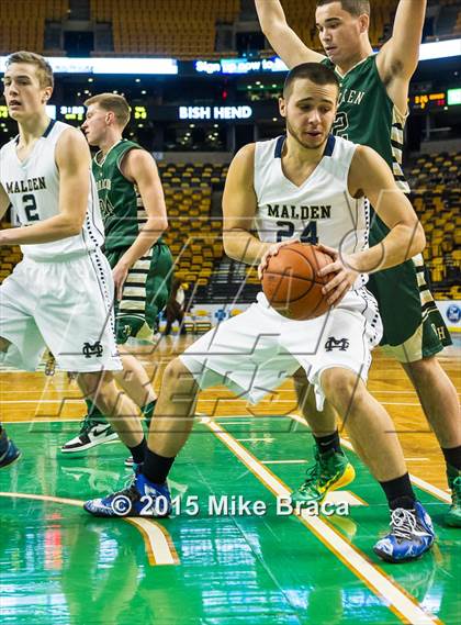 Thumbnail 2 in Bishop Hendricken @ Malden Catholic (Good Sports TD Garden Invitational) photogallery.
