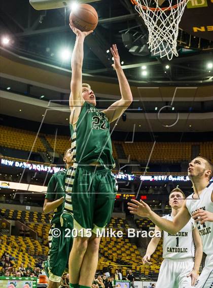Thumbnail 2 in Bishop Hendricken @ Malden Catholic (Good Sports TD Garden Invitational) photogallery.
