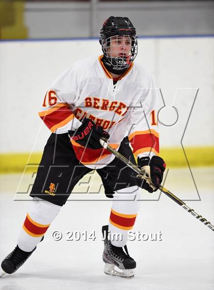 Thumbnail 1 in Bergen Catholic vs. Ridgefield (Carrano Cup Semifinal) photogallery.