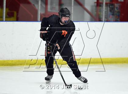 Thumbnail 3 in Bergen Catholic vs. Ridgefield (Carrano Cup Semifinal) photogallery.