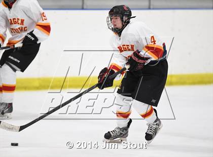 Thumbnail 1 in Bergen Catholic vs. Ridgefield (Carrano Cup Semifinal) photogallery.