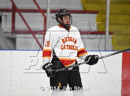 Thumbnail 1 in Bergen Catholic vs. Ridgefield (Carrano Cup Semifinal) photogallery.