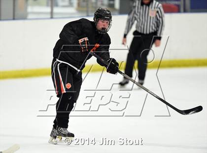 Thumbnail 1 in Bergen Catholic vs. Ridgefield (Carrano Cup Semifinal) photogallery.
