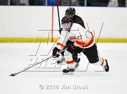 Thumbnail 3 in Bergen Catholic vs. Ridgefield (Carrano Cup Semifinal) photogallery.