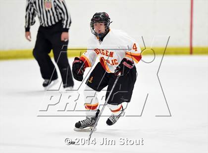 Thumbnail 3 in Bergen Catholic vs. Ridgefield (Carrano Cup Semifinal) photogallery.