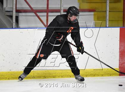 Thumbnail 3 in Bergen Catholic vs. Ridgefield (Carrano Cup Semifinal) photogallery.