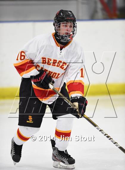 Thumbnail 2 in Bergen Catholic vs. Ridgefield (Carrano Cup Semifinal) photogallery.