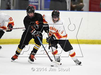 Thumbnail 1 in Bergen Catholic vs. Ridgefield (Carrano Cup Semifinal) photogallery.