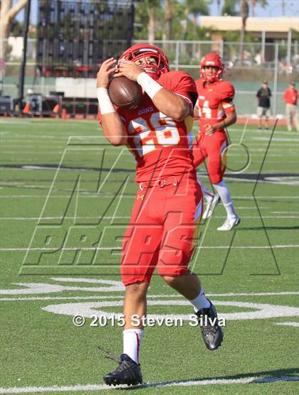 Thumbnail 2 in Cathedral Catholic vs. Oaks Christian (2015 SoCal Honor Bowl) photogallery.