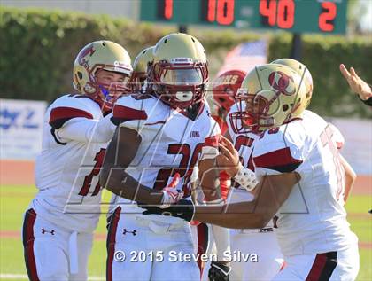 Thumbnail 2 in Cathedral Catholic vs. Oaks Christian (2015 SoCal Honor Bowl) photogallery.