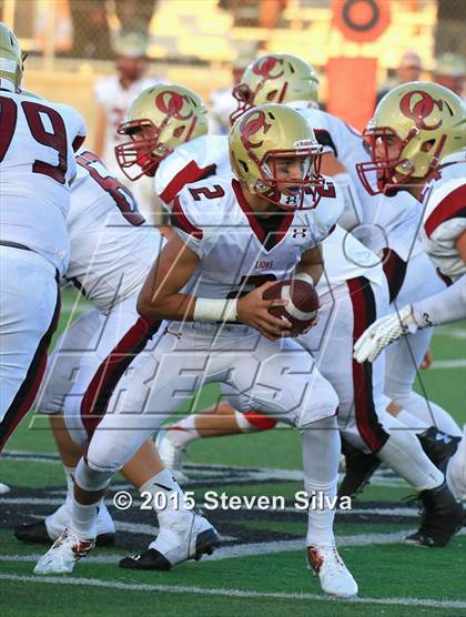 Thumbnail 1 in Cathedral Catholic vs. Oaks Christian (2015 SoCal Honor Bowl) photogallery.