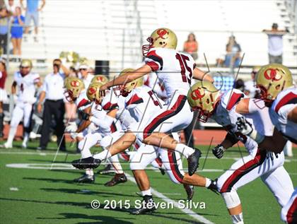 Thumbnail 3 in Cathedral Catholic vs. Oaks Christian (2015 SoCal Honor Bowl) photogallery.