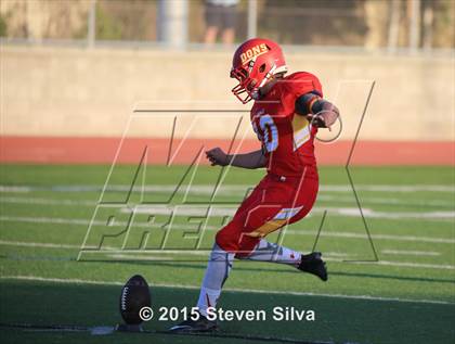 Thumbnail 3 in Cathedral Catholic vs. Oaks Christian (2015 SoCal Honor Bowl) photogallery.