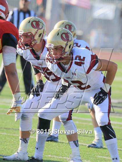 Thumbnail 3 in Cathedral Catholic vs. Oaks Christian (2015 SoCal Honor Bowl) photogallery.