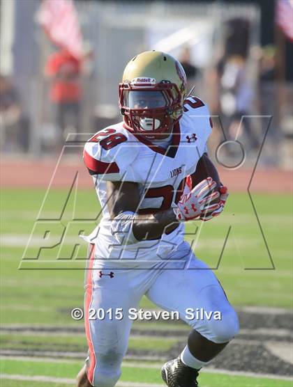 Thumbnail 2 in Cathedral Catholic vs. Oaks Christian (2015 SoCal Honor Bowl) photogallery.