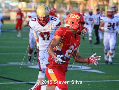 Thumbnail 2 in Cathedral Catholic vs. Oaks Christian (2015 SoCal Honor Bowl) photogallery.