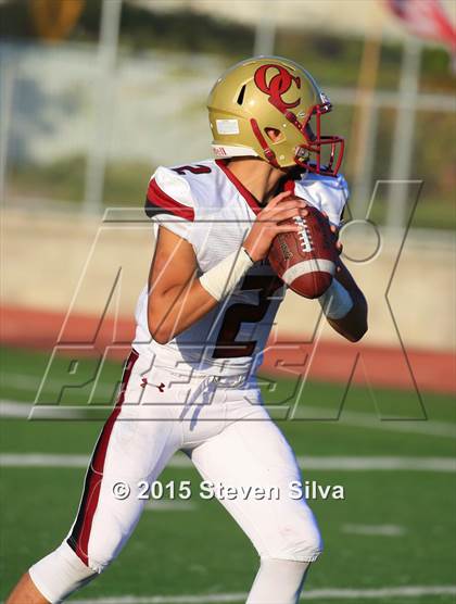 Thumbnail 2 in Cathedral Catholic vs. Oaks Christian (2015 SoCal Honor Bowl) photogallery.