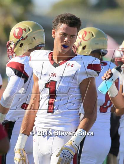 Thumbnail 1 in Cathedral Catholic vs. Oaks Christian (2015 SoCal Honor Bowl) photogallery.