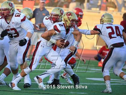 Thumbnail 2 in Cathedral Catholic vs. Oaks Christian (2015 SoCal Honor Bowl) photogallery.