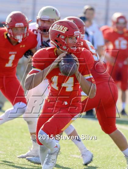 Thumbnail 2 in Cathedral Catholic vs. Oaks Christian (2015 SoCal Honor Bowl) photogallery.