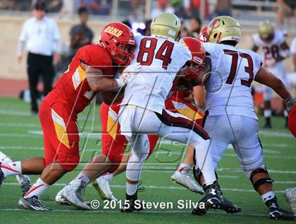 Thumbnail 3 in Cathedral Catholic vs. Oaks Christian (2015 SoCal Honor Bowl) photogallery.