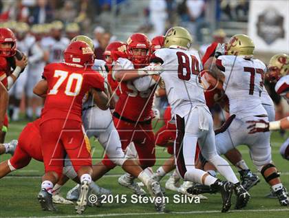 Thumbnail 3 in Cathedral Catholic vs. Oaks Christian (2015 SoCal Honor Bowl) photogallery.