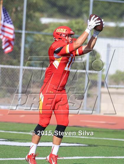 Thumbnail 3 in Cathedral Catholic vs. Oaks Christian (2015 SoCal Honor Bowl) photogallery.