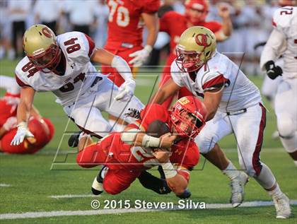 Thumbnail 3 in Cathedral Catholic vs. Oaks Christian (2015 SoCal Honor Bowl) photogallery.