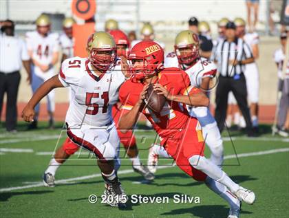 Thumbnail 2 in Cathedral Catholic vs. Oaks Christian (2015 SoCal Honor Bowl) photogallery.