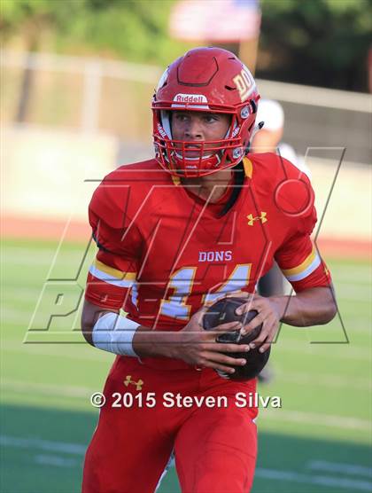 Thumbnail 2 in Cathedral Catholic vs. Oaks Christian (2015 SoCal Honor Bowl) photogallery.
