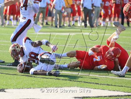 Thumbnail 3 in Cathedral Catholic vs. Oaks Christian (2015 SoCal Honor Bowl) photogallery.